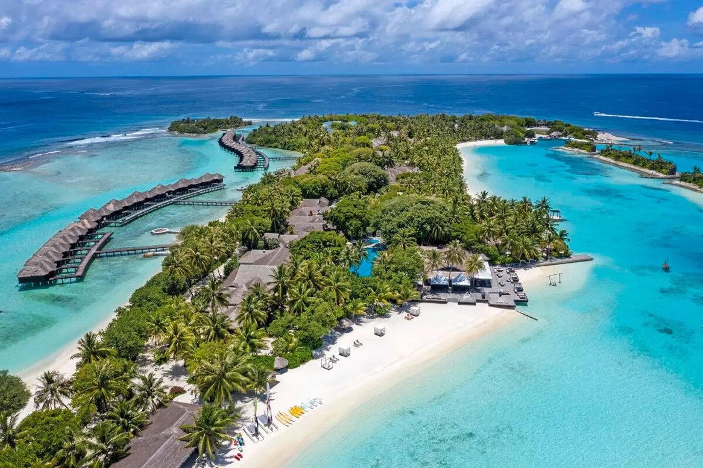 Sheraton Maldives Full Moon Resort & Spa LANDSCAPE