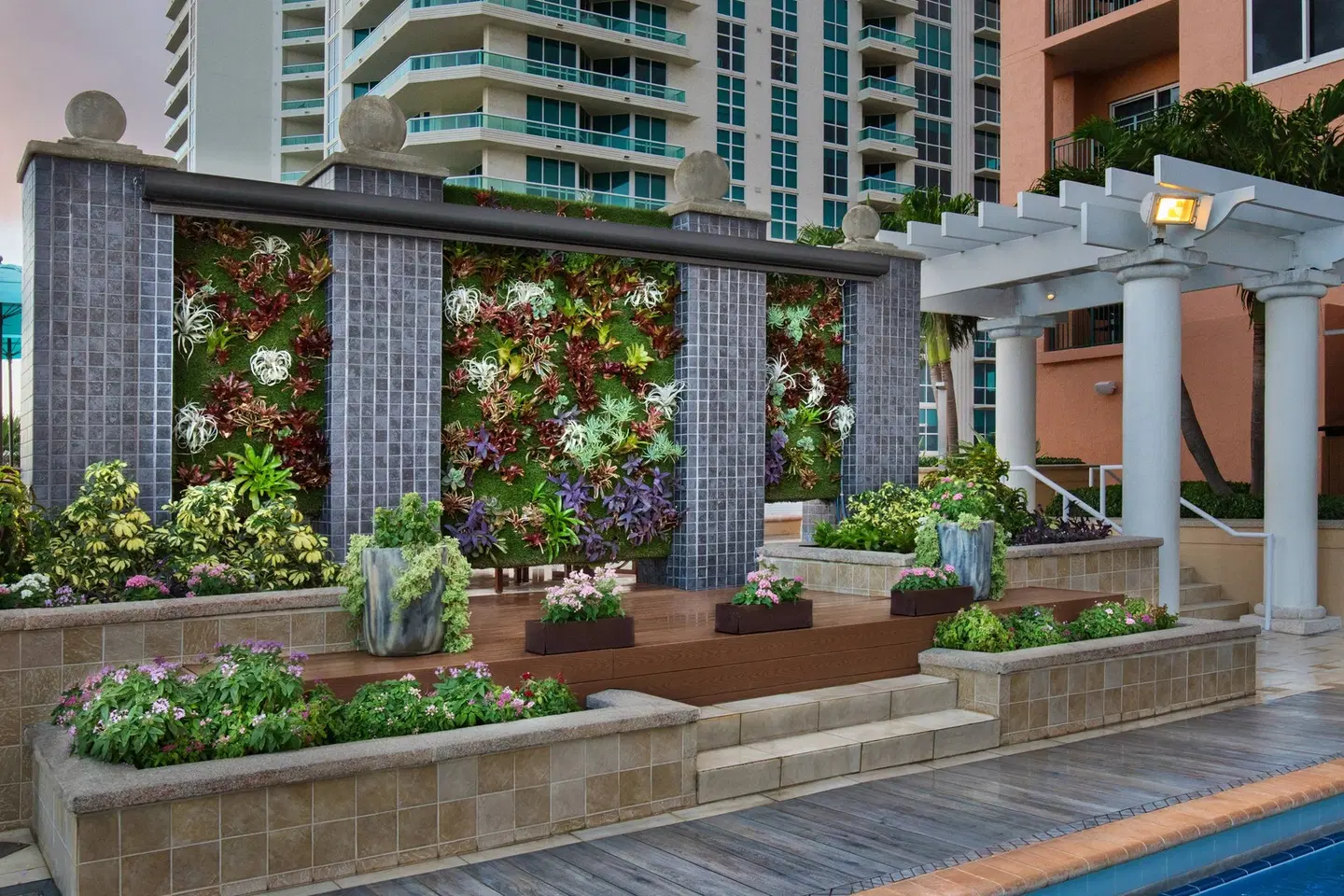 Marriott's BeachPlace Towers EXTERIOR