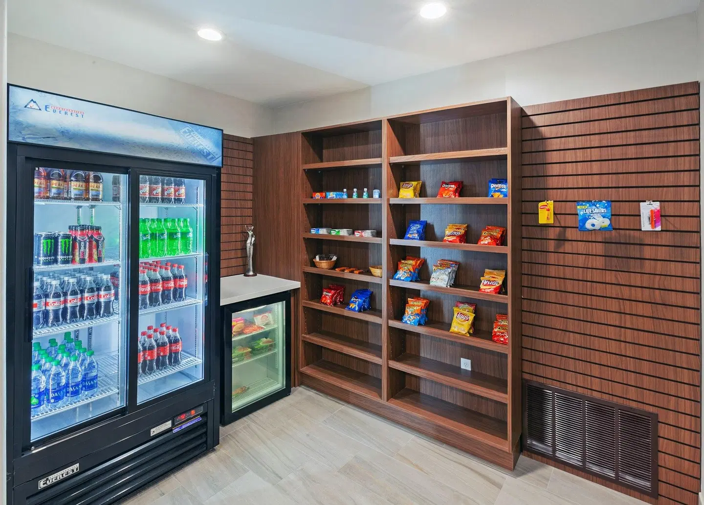 Holiday Inn Express & Suites Longview South I-20 by IHG Bar