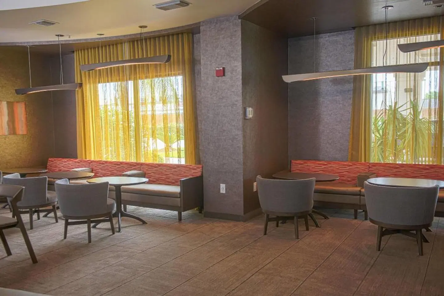 SpringHill Suites Houston Pearland LOUNGE_LOBBY