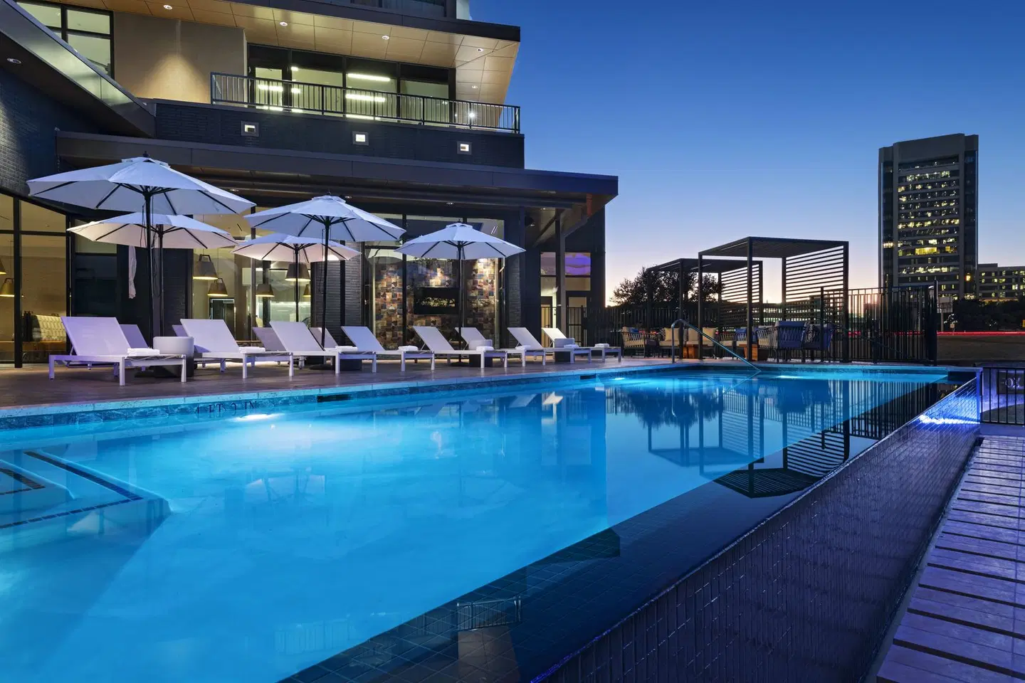 Hotel Indigo Irving - Las Colinas by IHG OUTDOOR_POOL