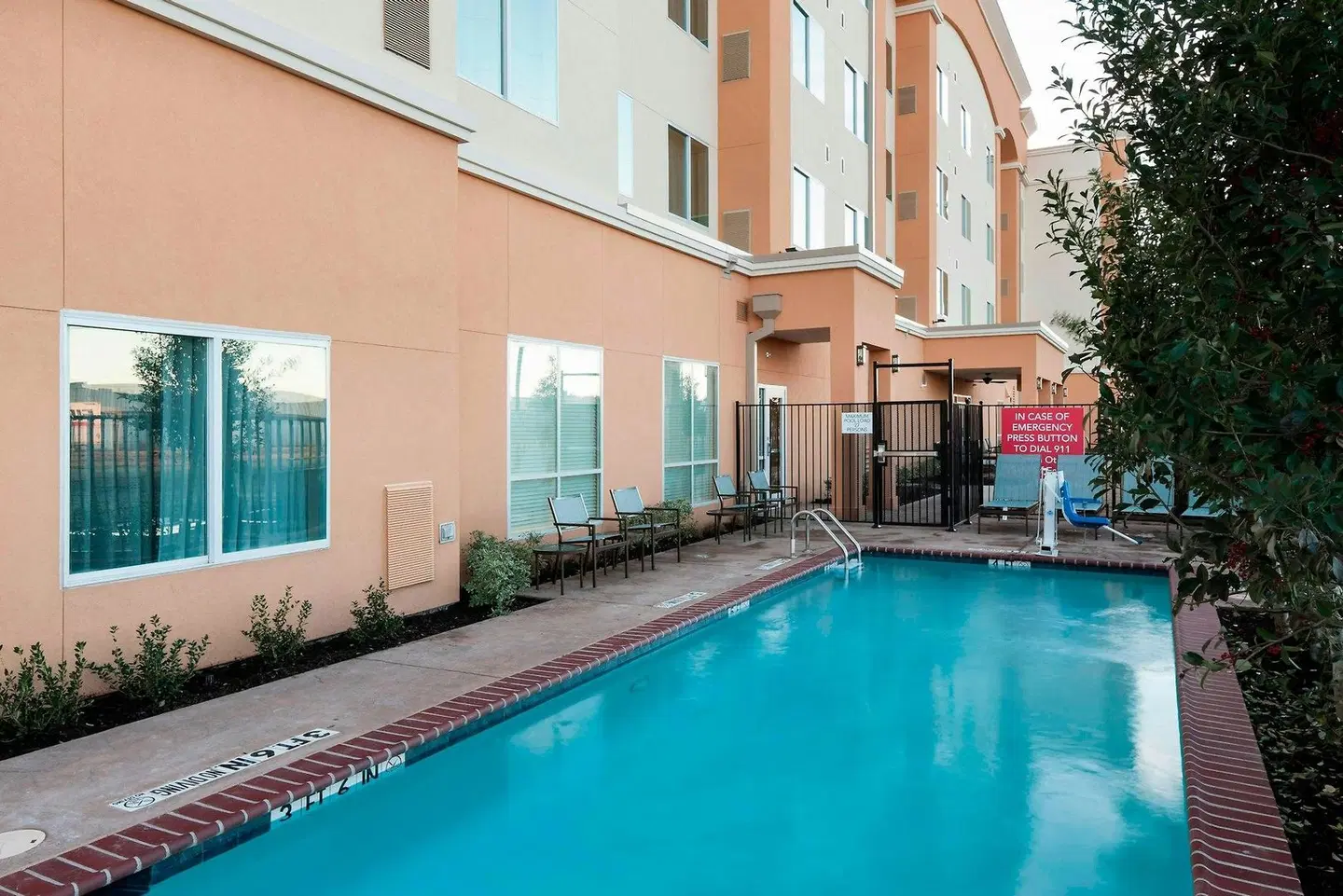 Residence Inn by Marriott Dallas Plano/Richardson OUTDOOR_POOL