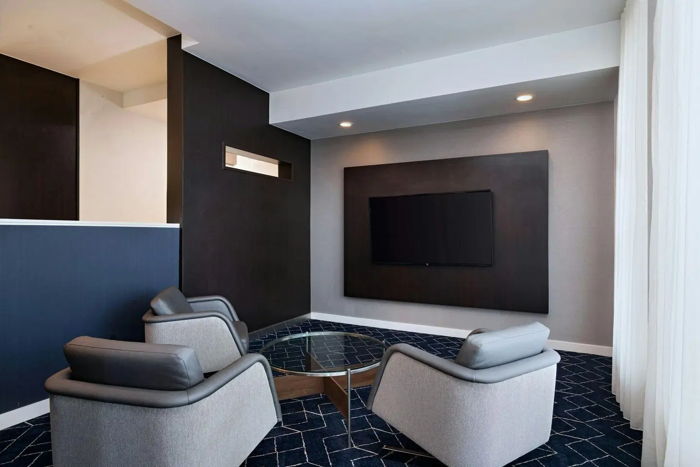Courtyard by Marriott Dallas Richardson at Spring Valley HEALTH_BEAUTY