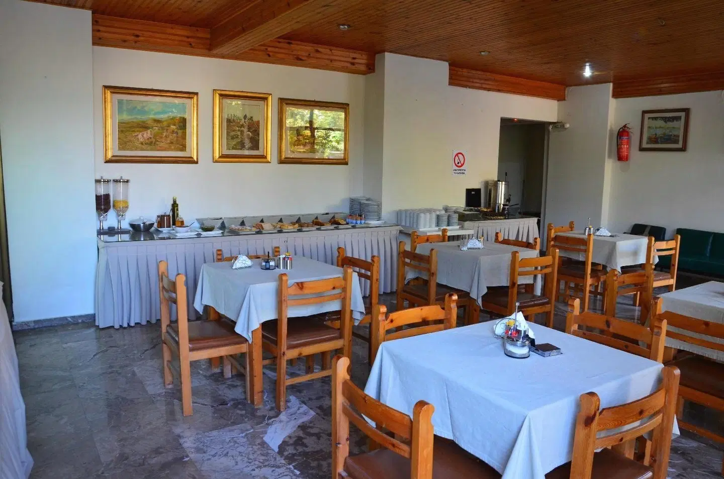 Catherine Hotel Restaurant