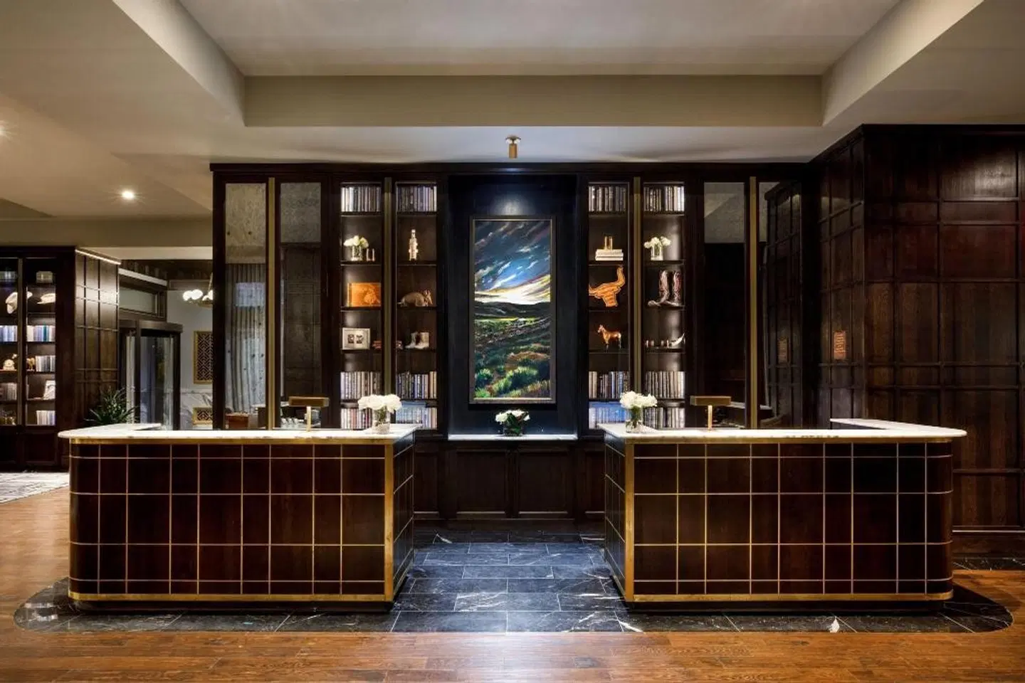 The Barfield, Autograph Collection Bar