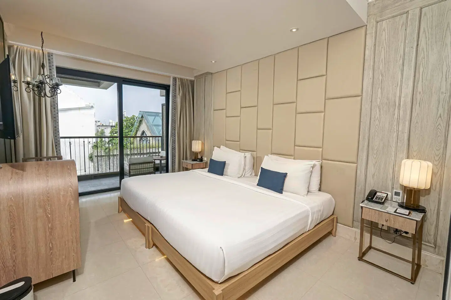 Jambuluwuk Oceano Seminyak ROOM_EXAMPLE