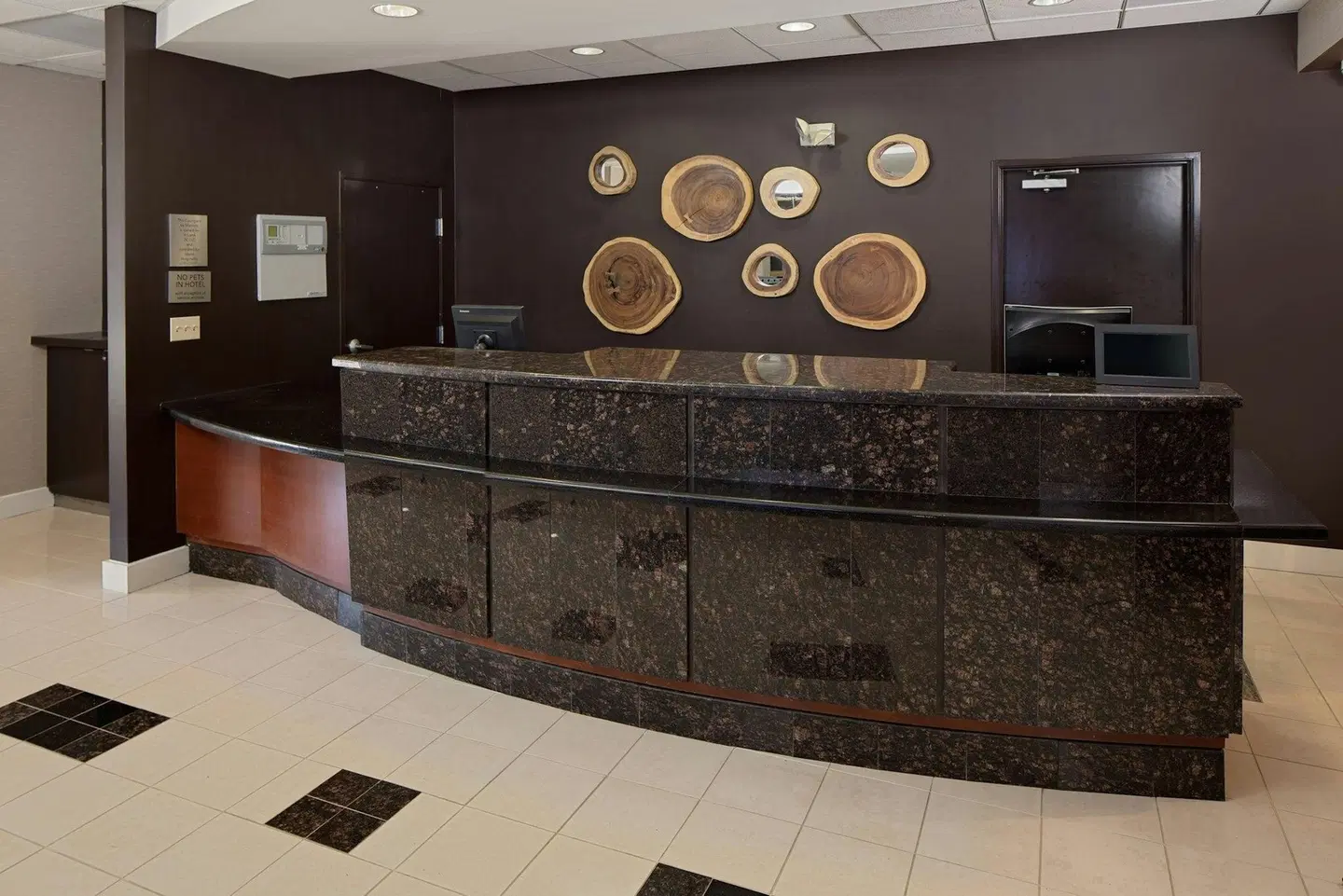 Courtyard by Marriott Fort Worth I-30 West Near NAS JRB LOUNGE_LOBBY