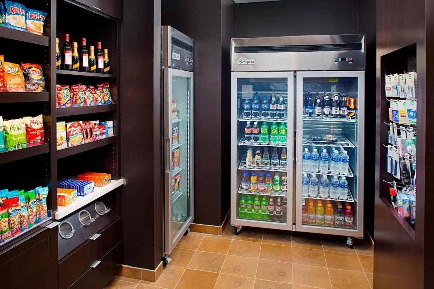 Courtyard by Marriott Dallas Carrollton and Carrollton Conference Center Bar