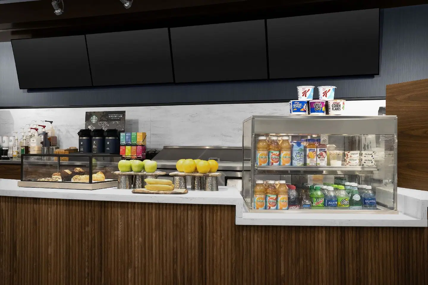 Courtyard by Marriott Dallas Addison/Quorum Drive Bar