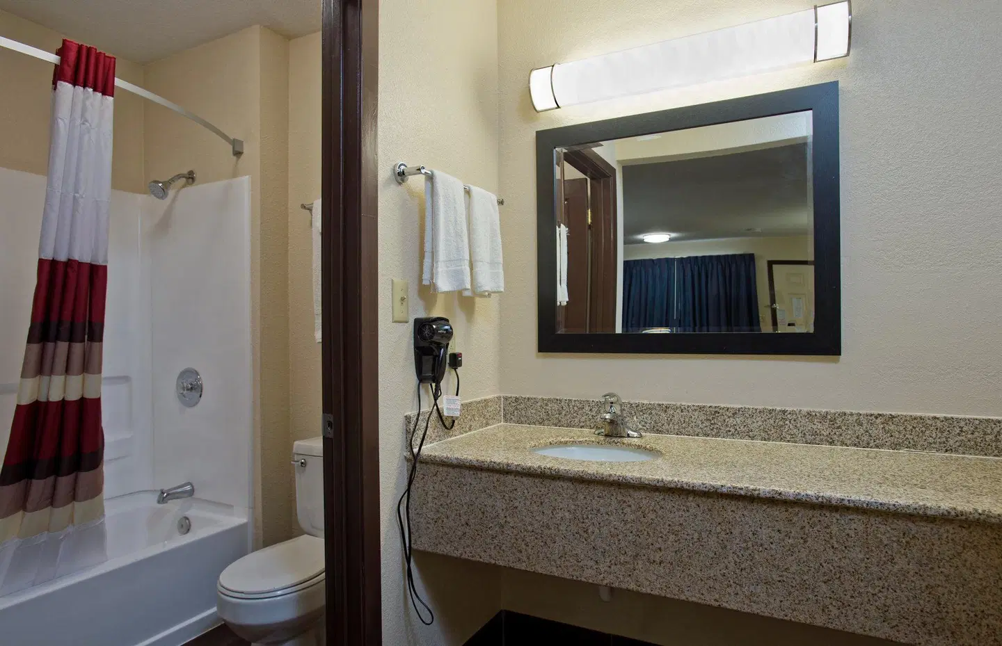 Red Roof Inn Corpus Christi South Badezimmer