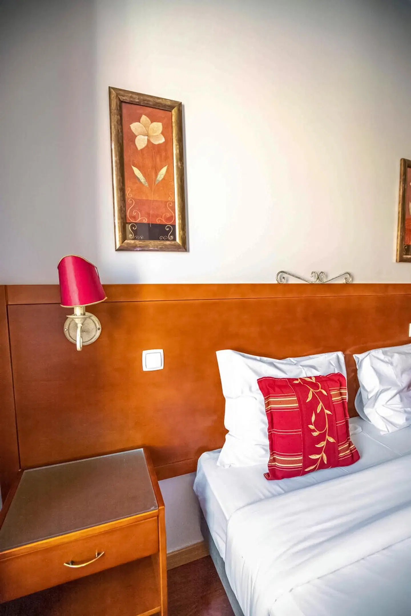 Grande Pensão Alcobia ROOM_EXAMPLE