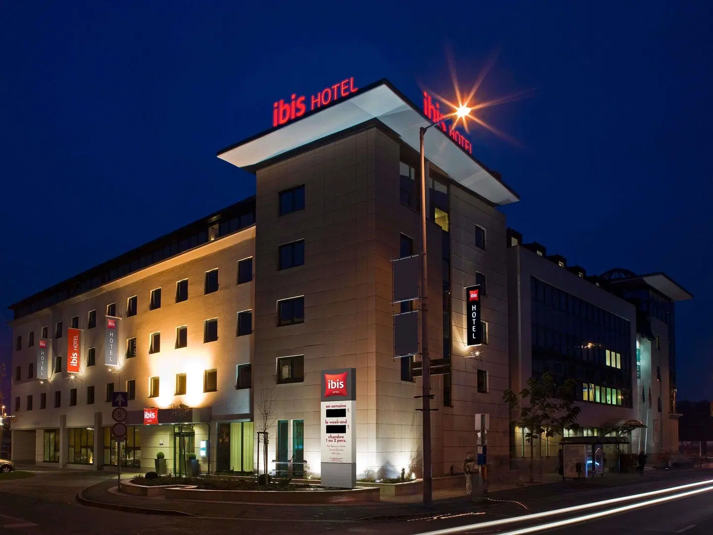 ibis Gyor EXTERIOR