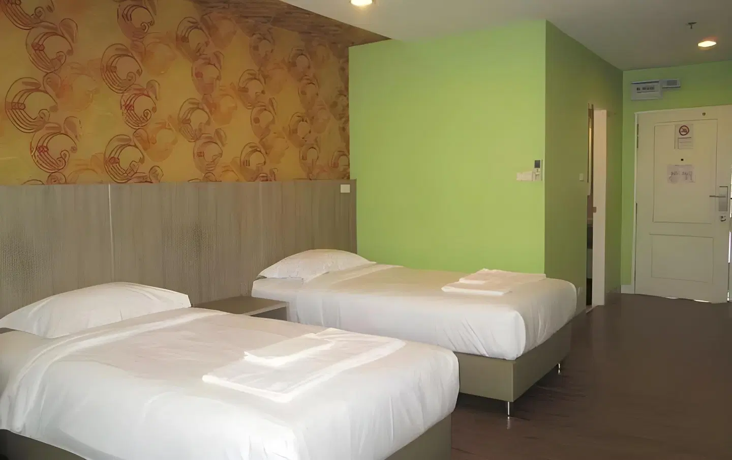Nest n Rest Hotel HEALTH_BEAUTY