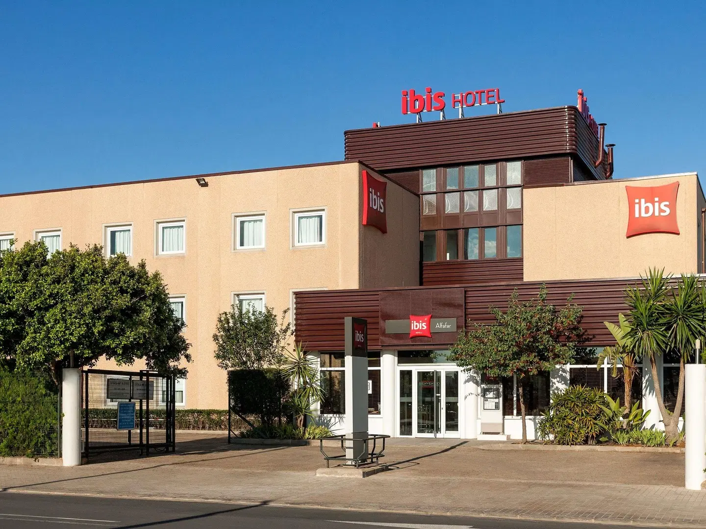 ibis Valencia Alfafar EXTERIOR