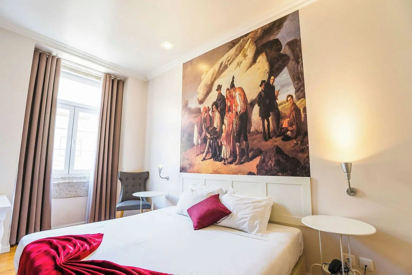 Lisbon Arsenal Suites ROOM_EXAMPLE