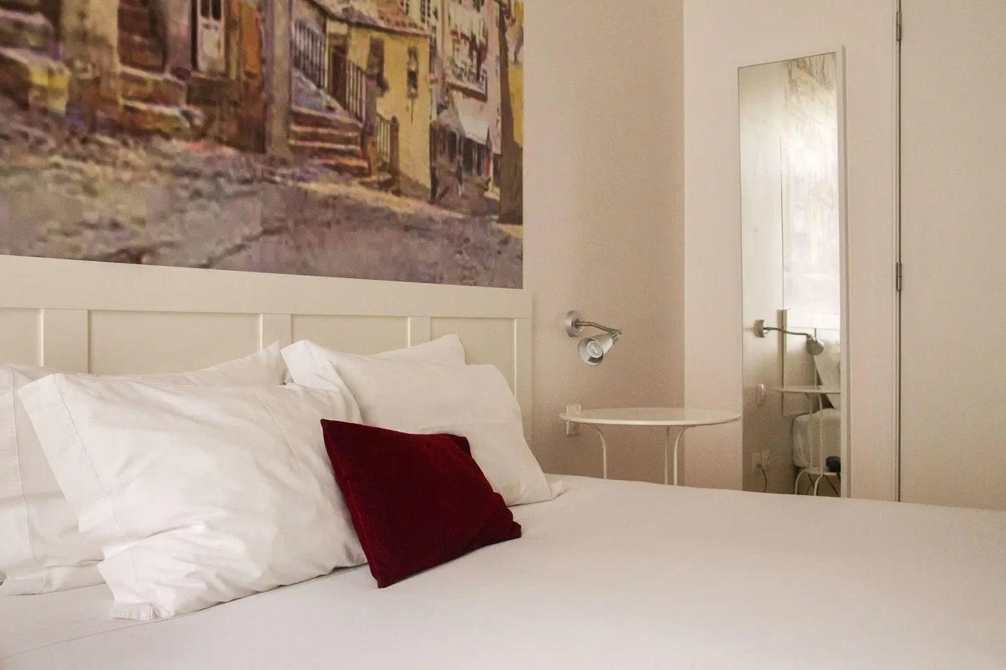 Lisbon Arsenal Suites ROOM_EXAMPLE