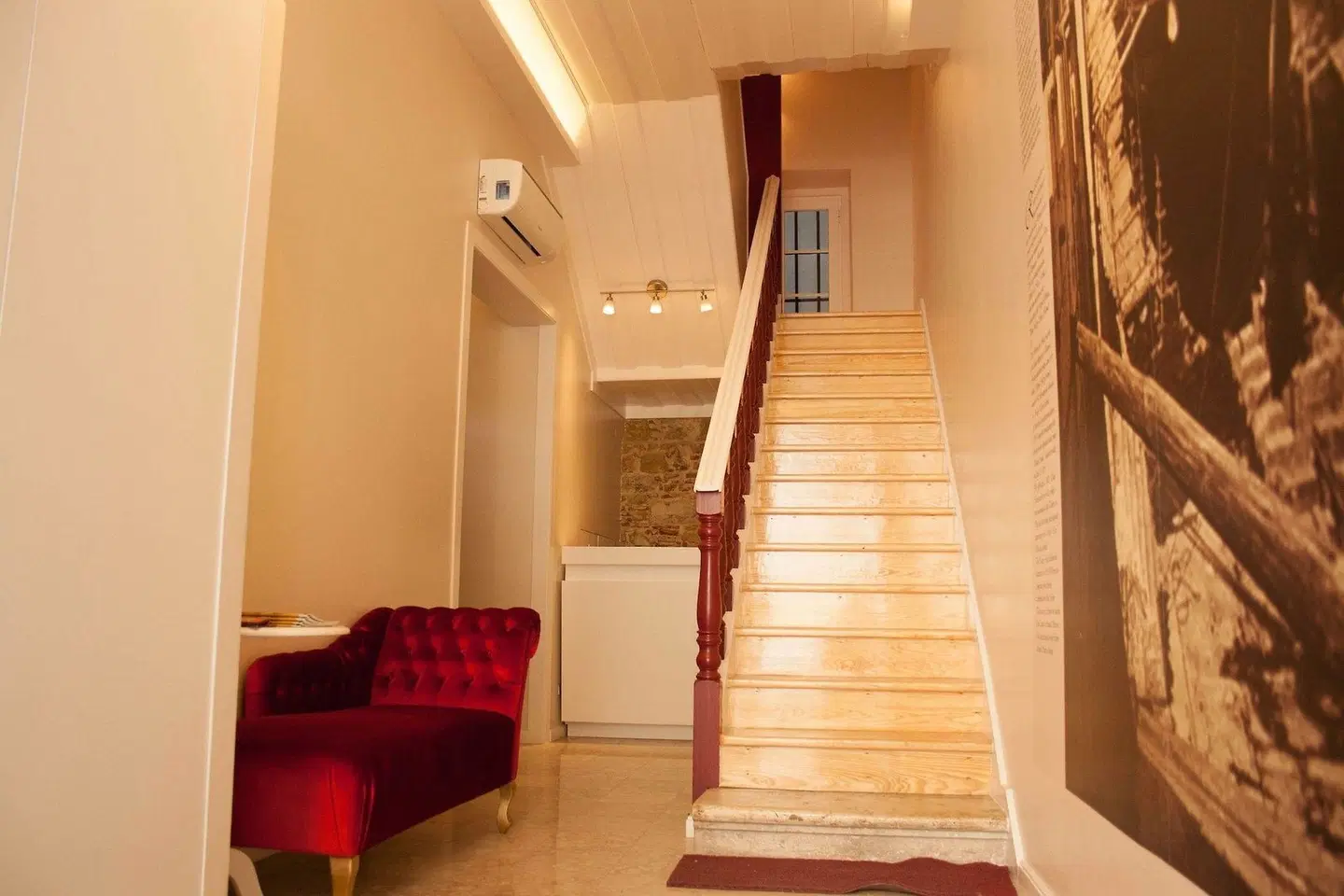 Lisbon Arsenal Suites LOUNGE_LOBBY