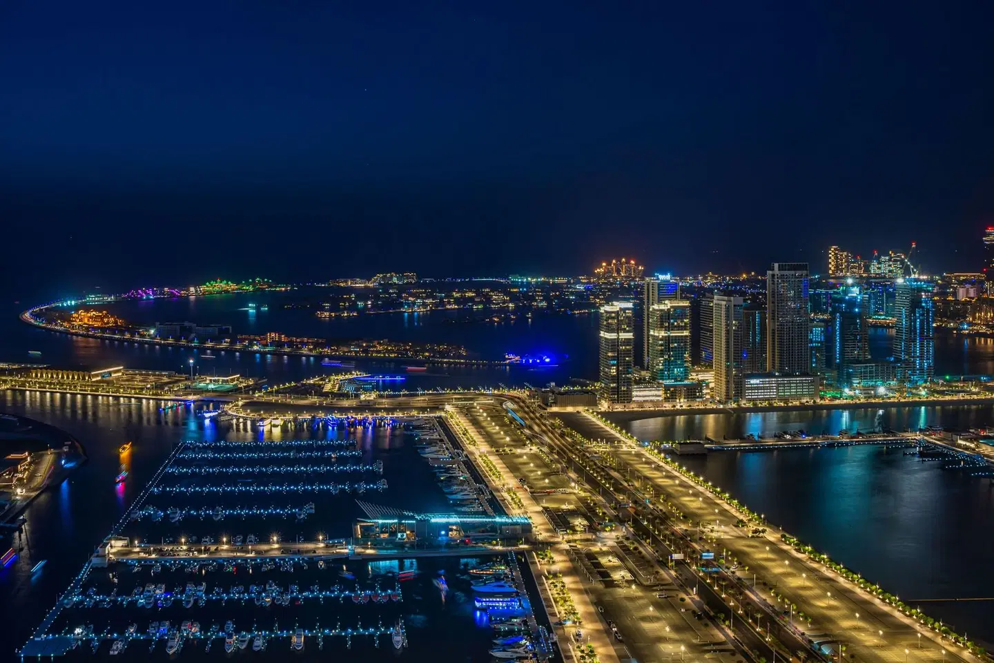 Dubai Marriott Harbour Hotel & Suites EXTERIOR
