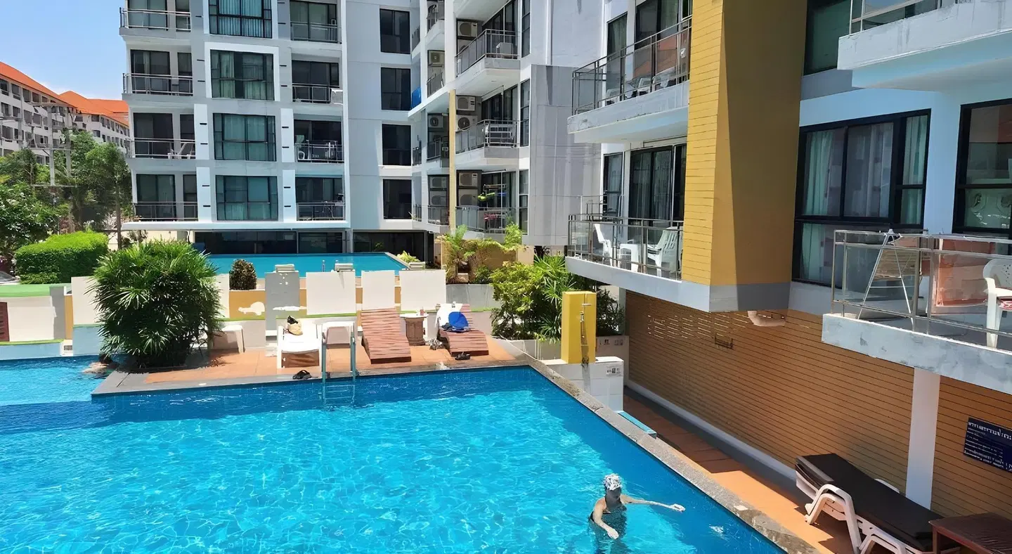 Neo Pattaya OUTDOOR_POOL