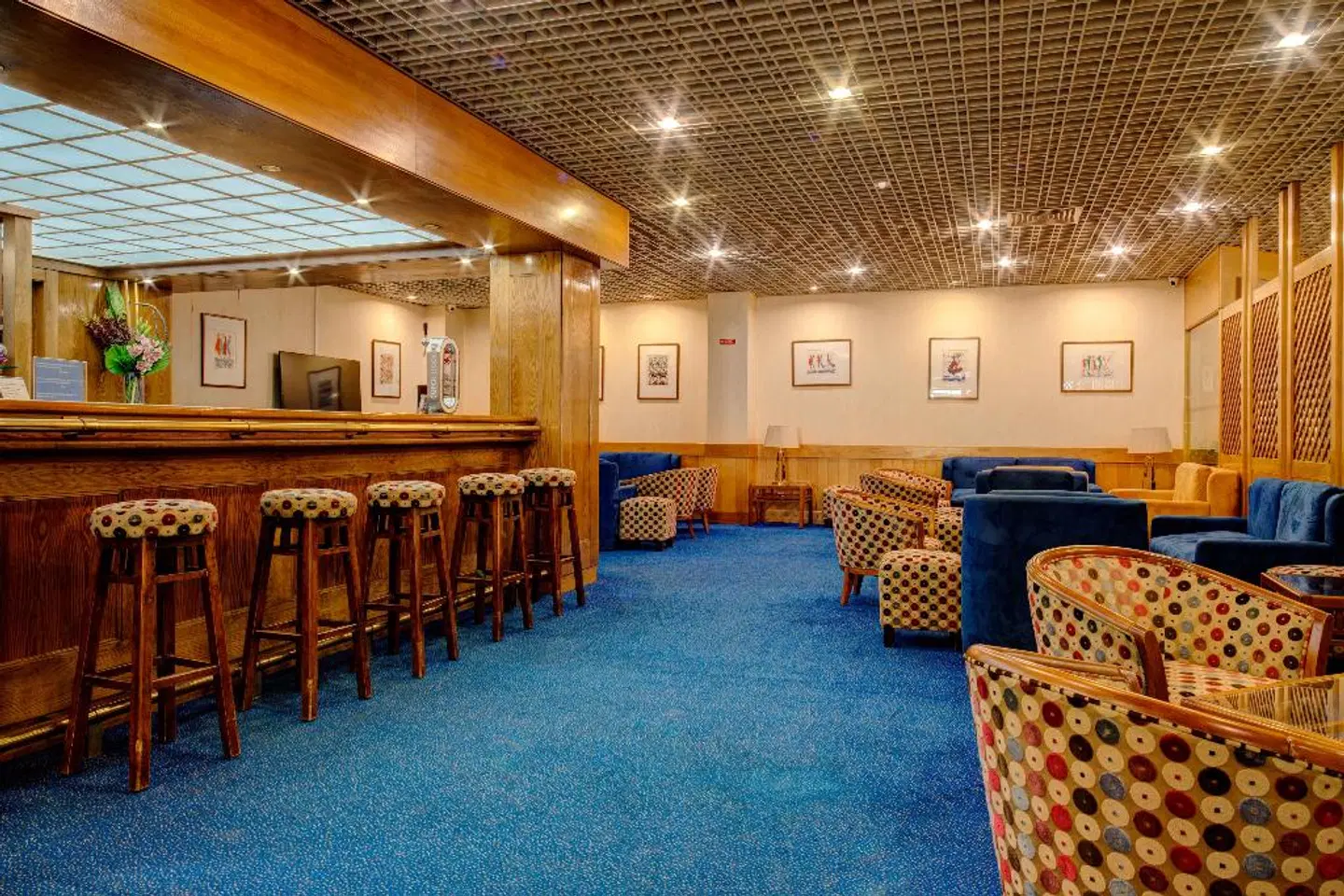 VIP Inn Berna Hotel Bar