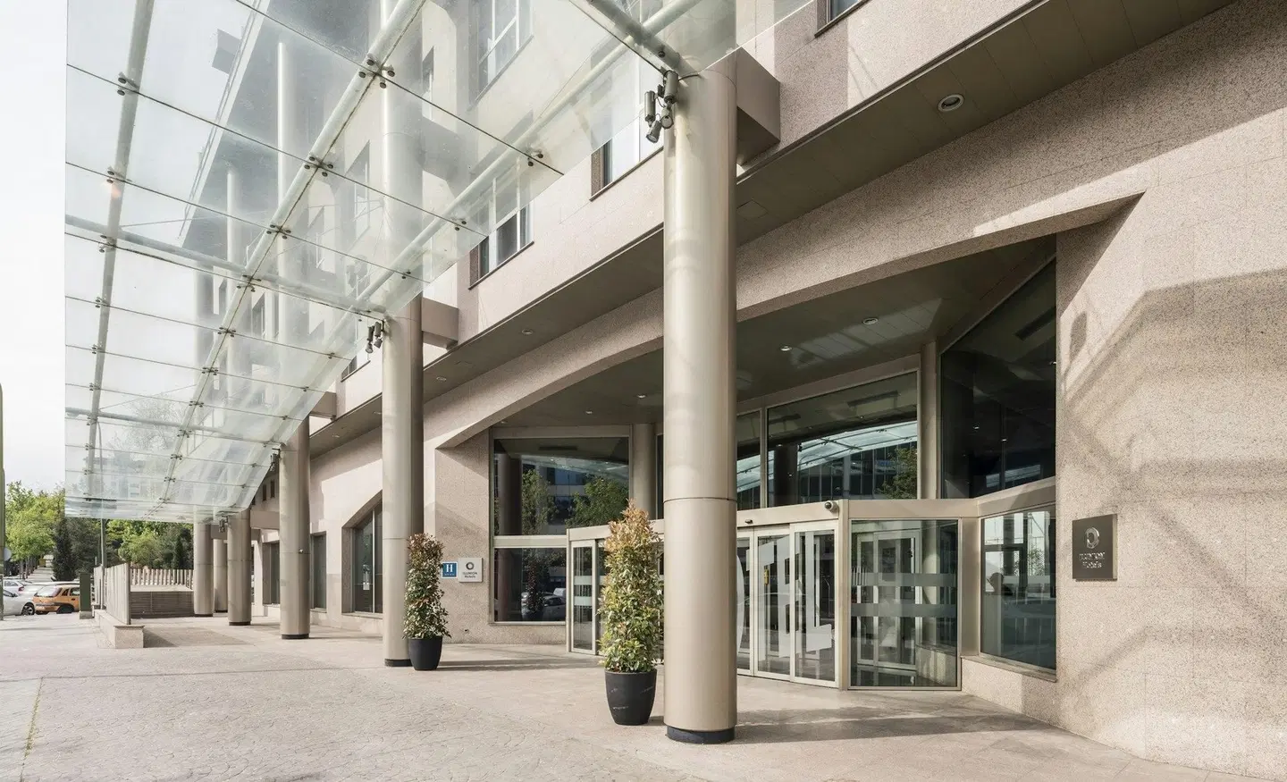 Hotel ILUNION Alcalá Norte EXTERIOR