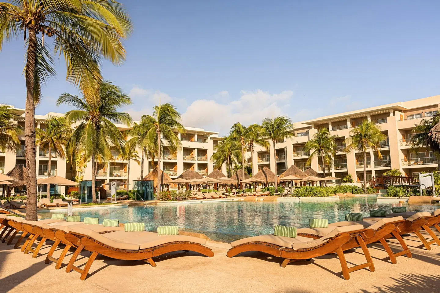 Paradisus La Perla OUTDOOR_POOL