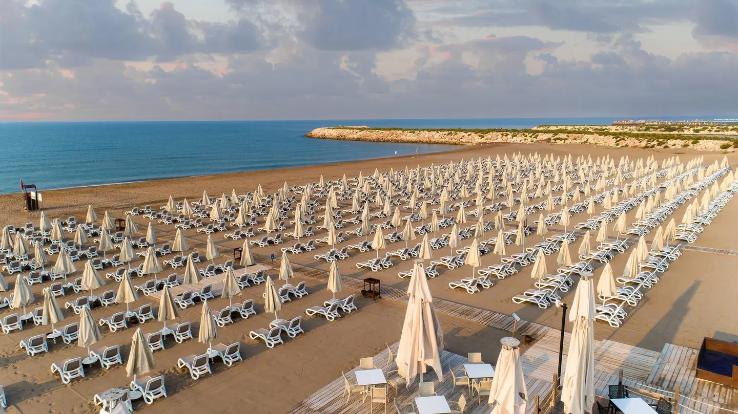 Trendy Perge Resort & Suites BEACH