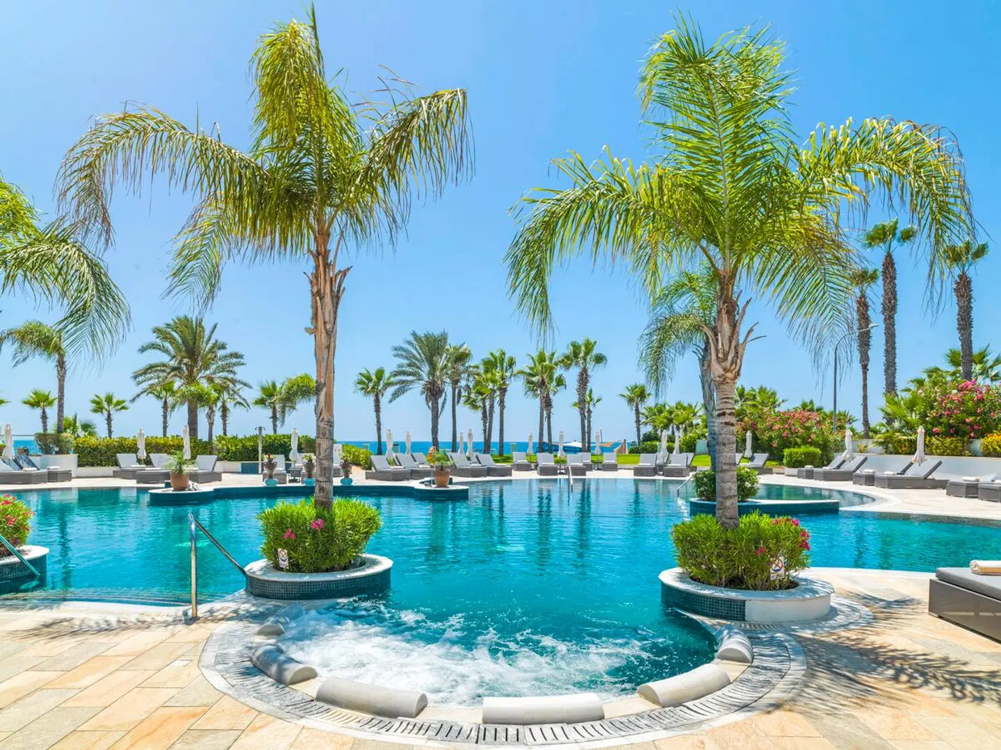 Olympic Lagoon Resort Paphos OUTDOOR_POOL