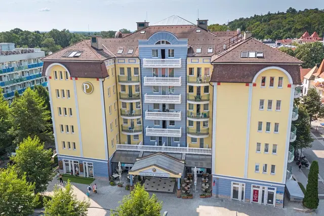 Hotel Palace Héviz EXTERIOR