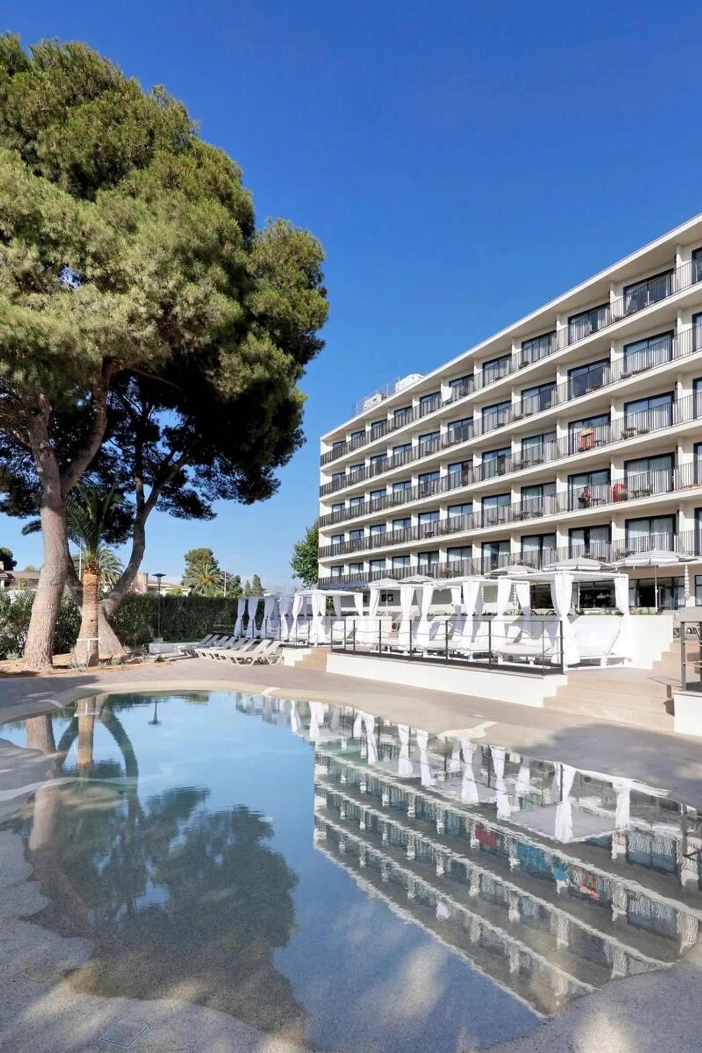 Alua Linda Mallorca OUTDOOR_POOL