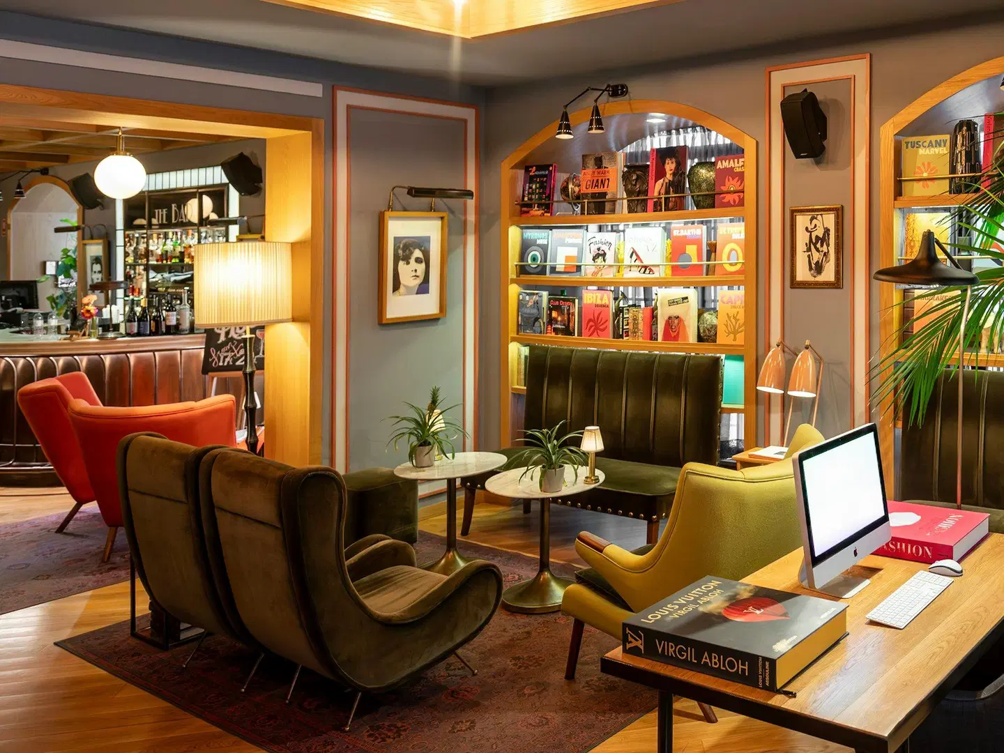 Browns Central Hotel Bar
