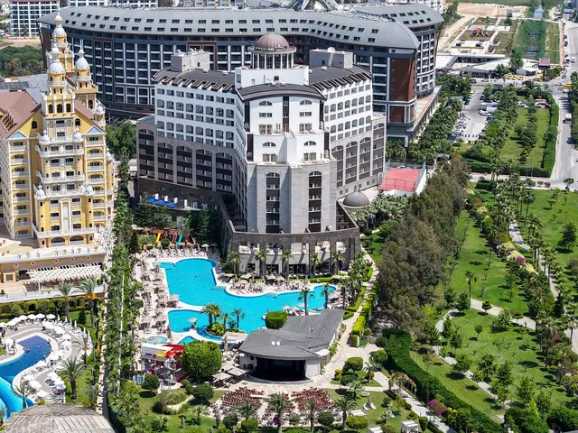 Melas Lara Hotel EXTERIOR