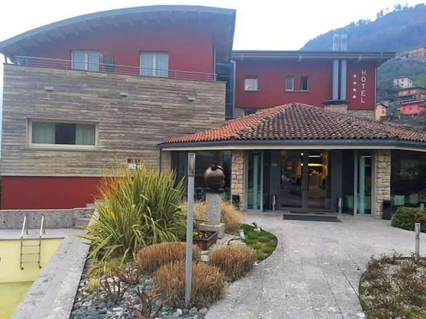 La Pieve di Pisogne EXTERIOR