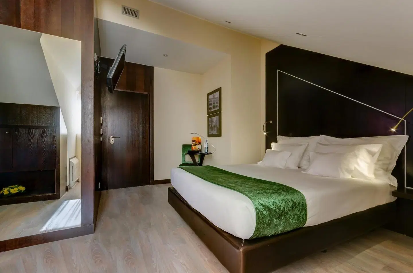 behotelisboa ROOM_EXAMPLE