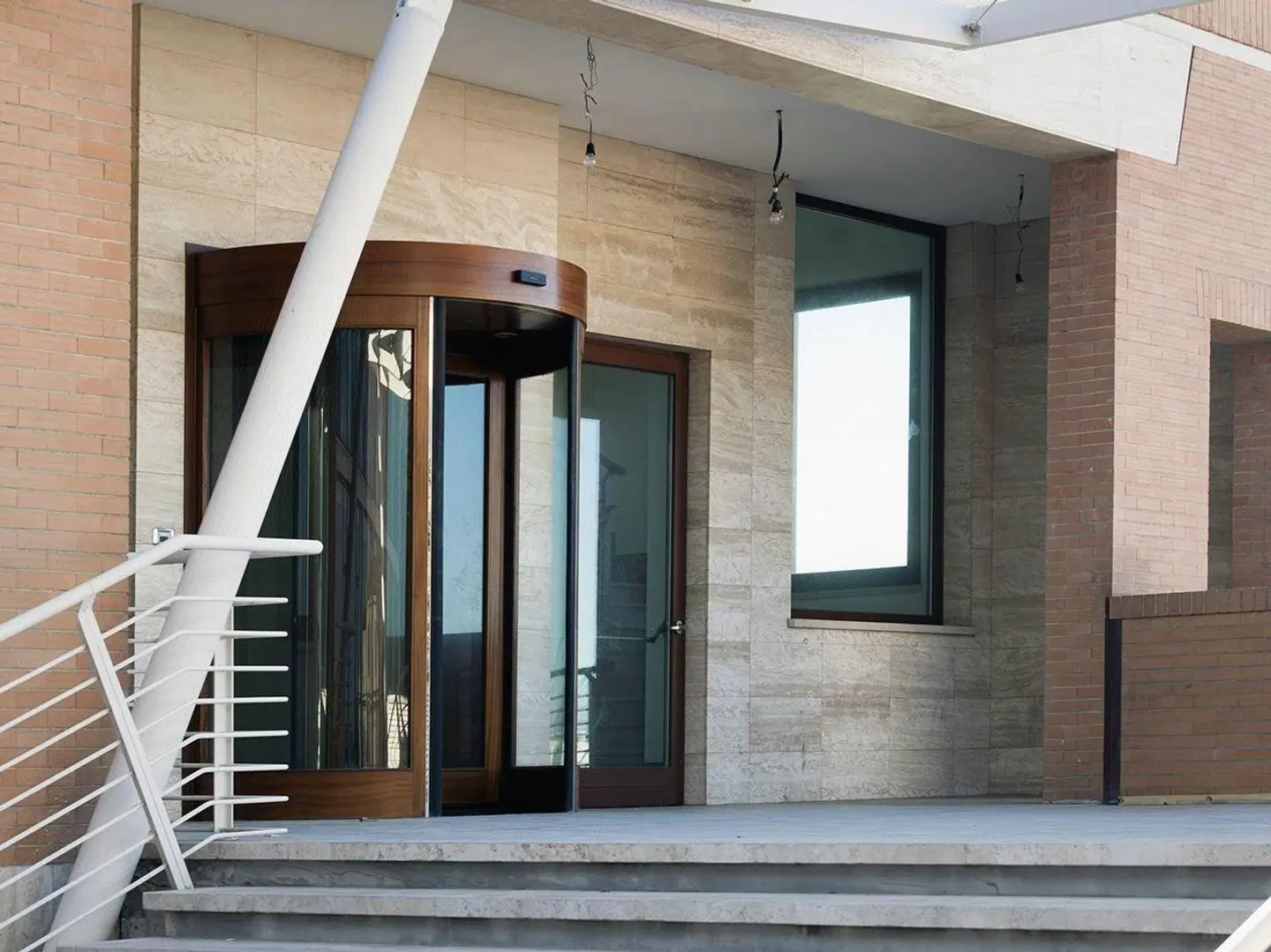 SeePort Hotel EXTERIOR