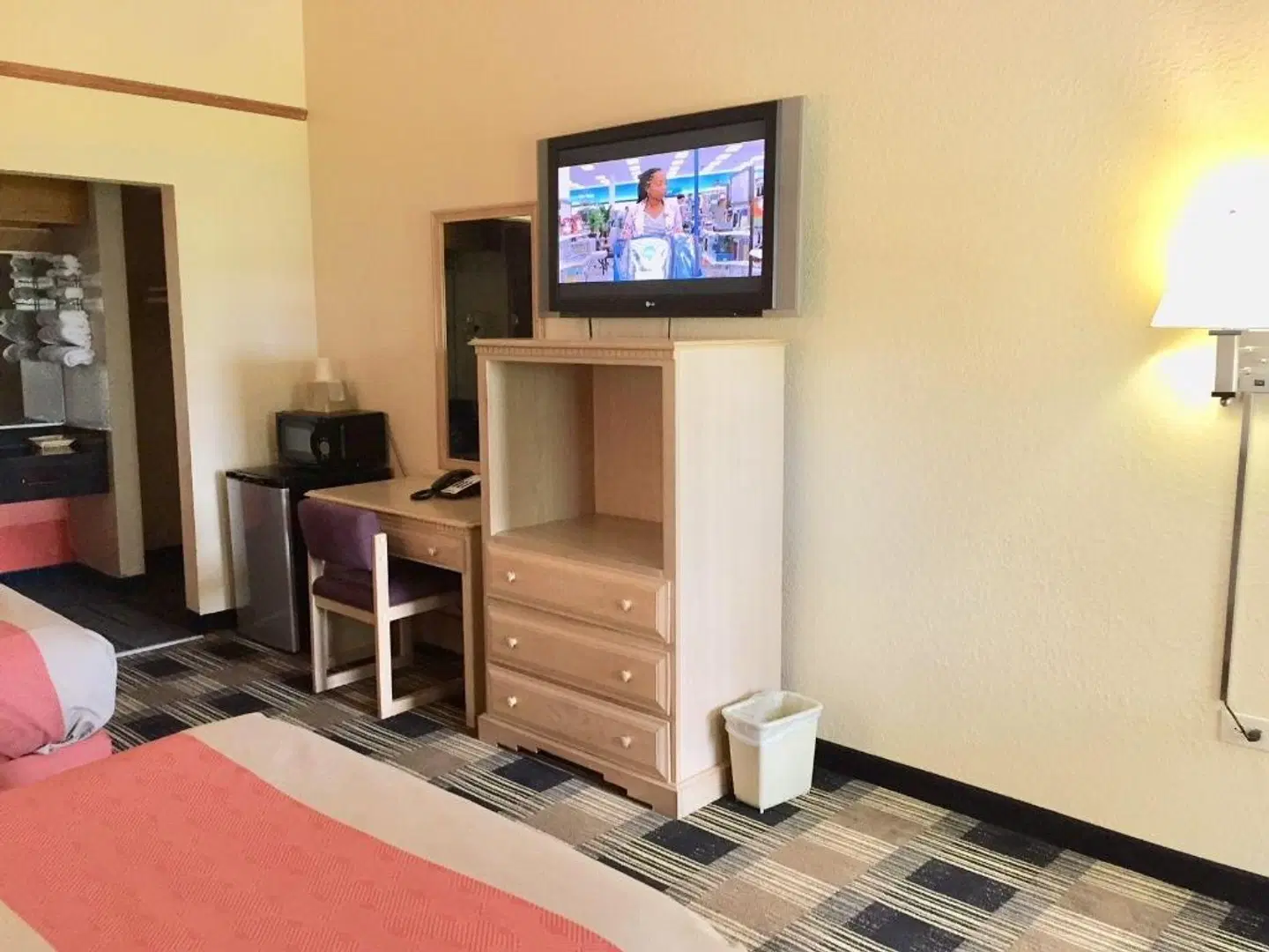Red Carpet Inn North Chicago ROOM_EXAMPLE