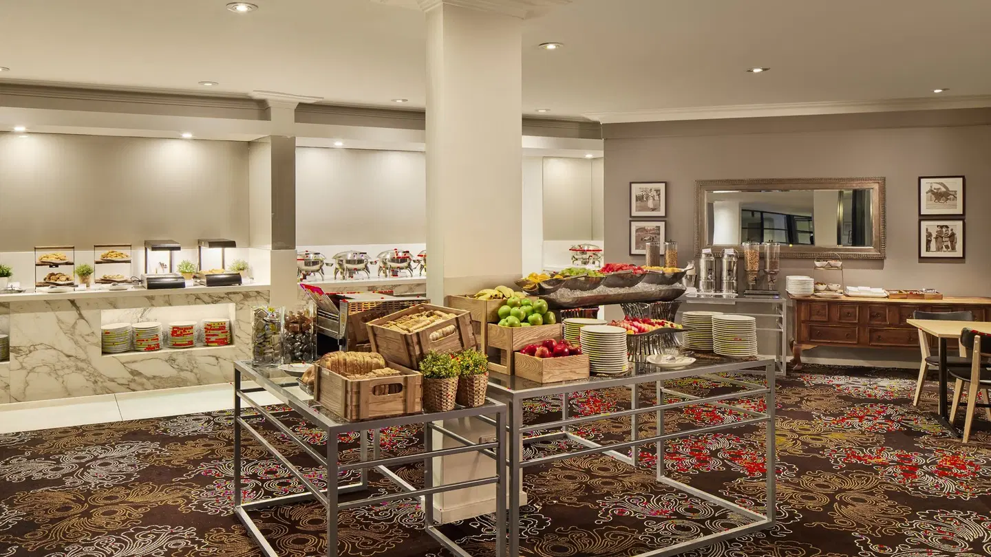 Holiday Inn Warwick Farm by IHG Restaurant