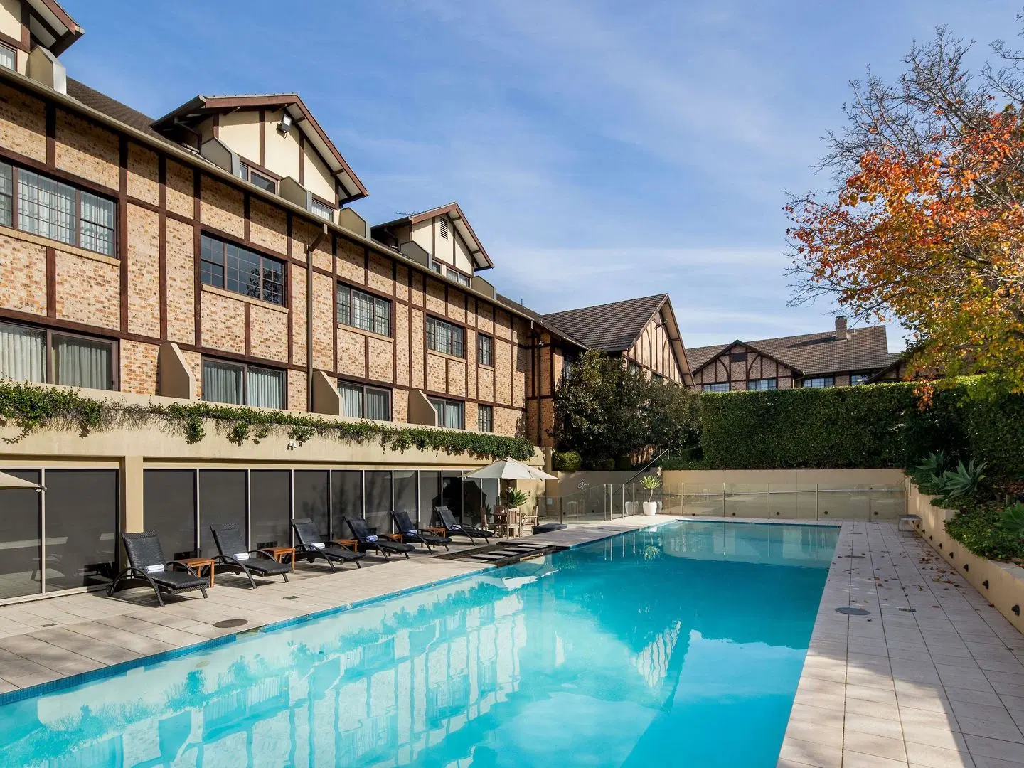 Peppers The Hills Lodge OUTDOOR_POOL