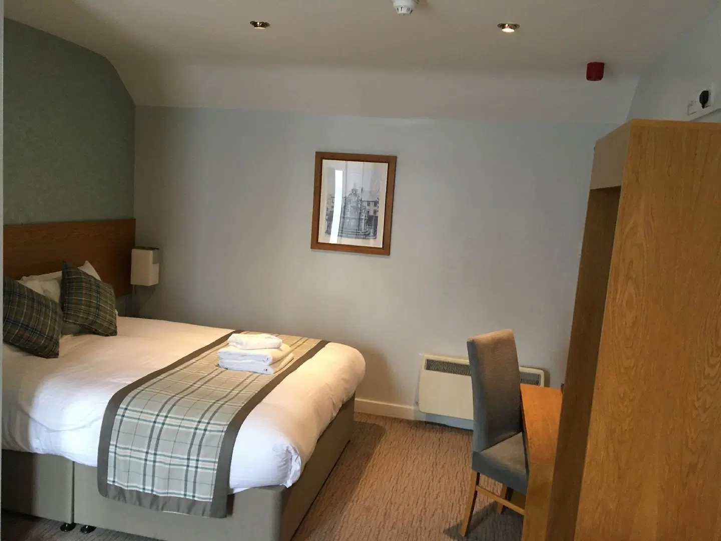 West Port Hotel ROOM_EXAMPLE