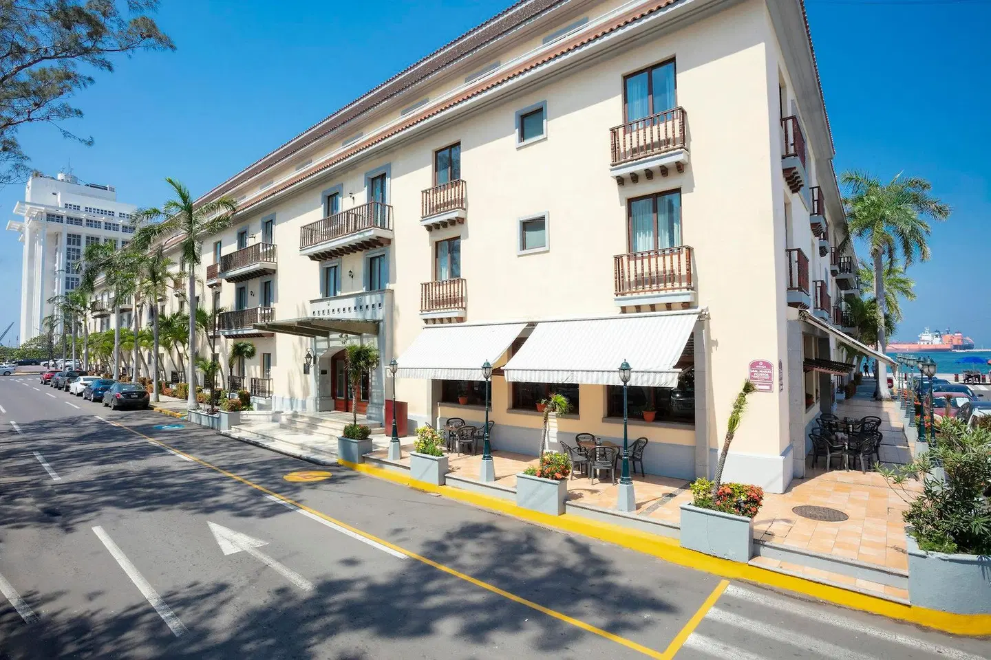 Fiesta Inn Veracruz Malecon EXTERIOR