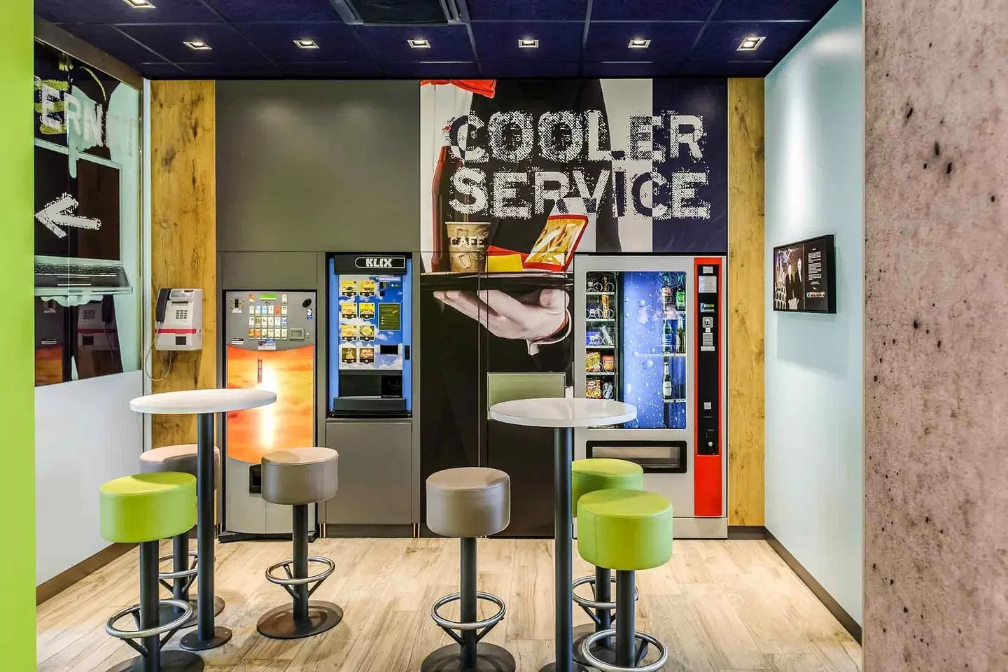 ibis budget Salzburg Airport Bar