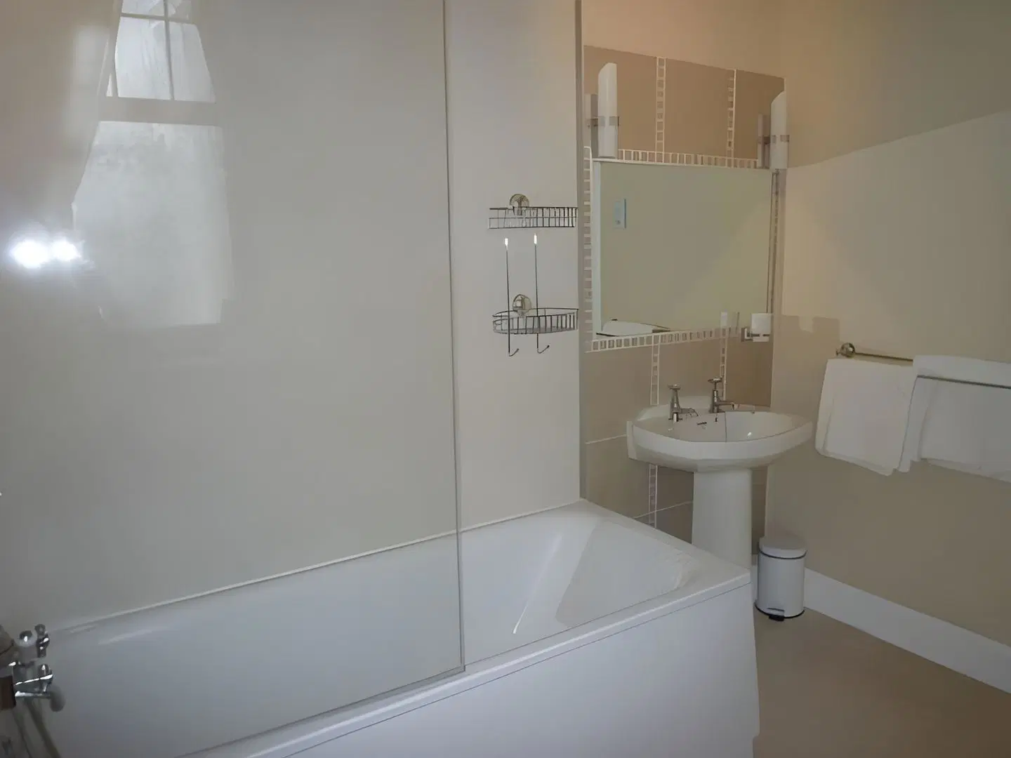 Pinewood Country House Badezimmer