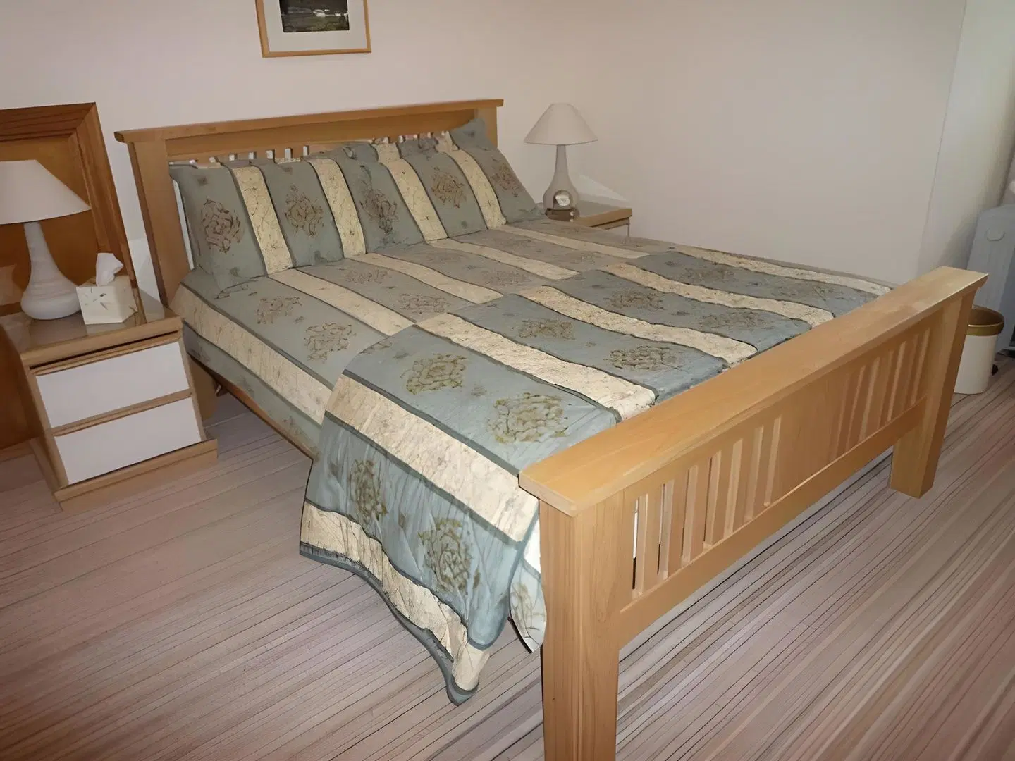 Pinewood Country House ROOM_EXAMPLE