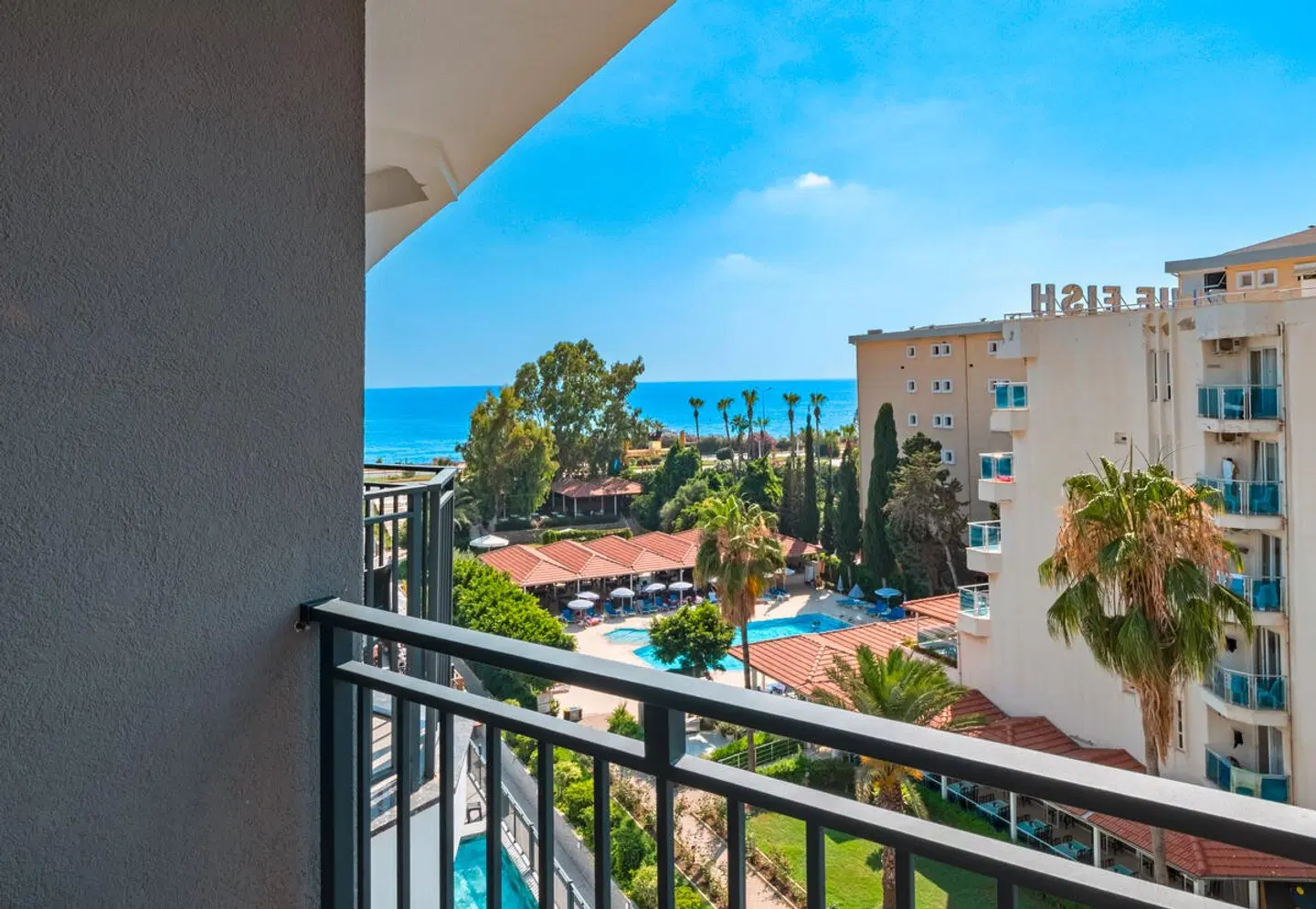 Nova Life Hotel Terrasse