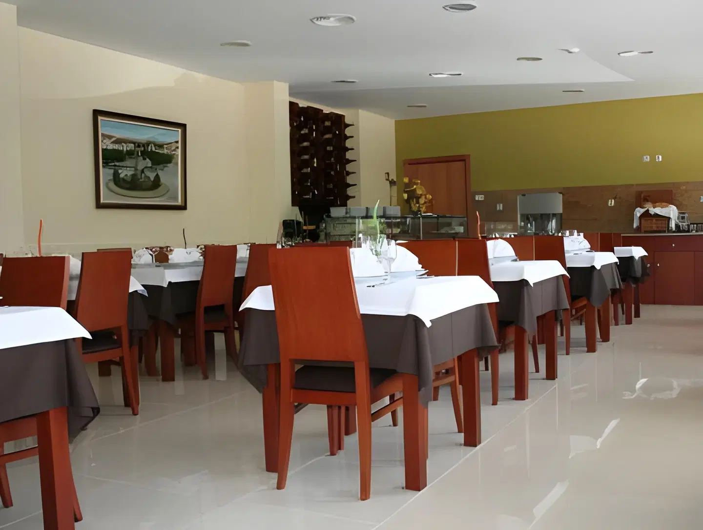 Dom Afonso-Moncao Restaurant