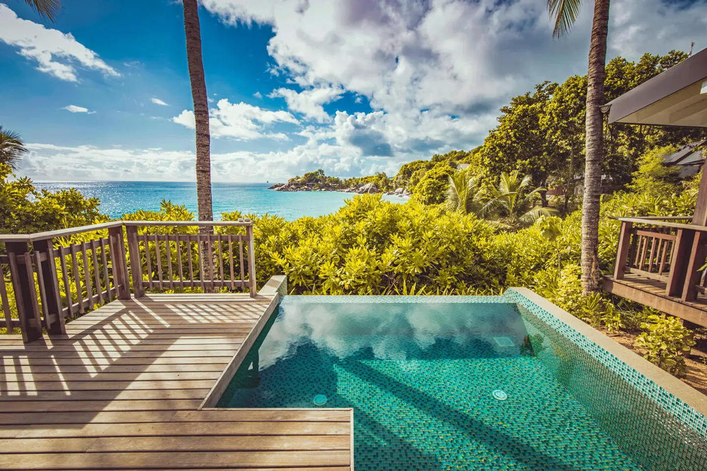 Carana Beach Hotel OUTDOOR_POOL