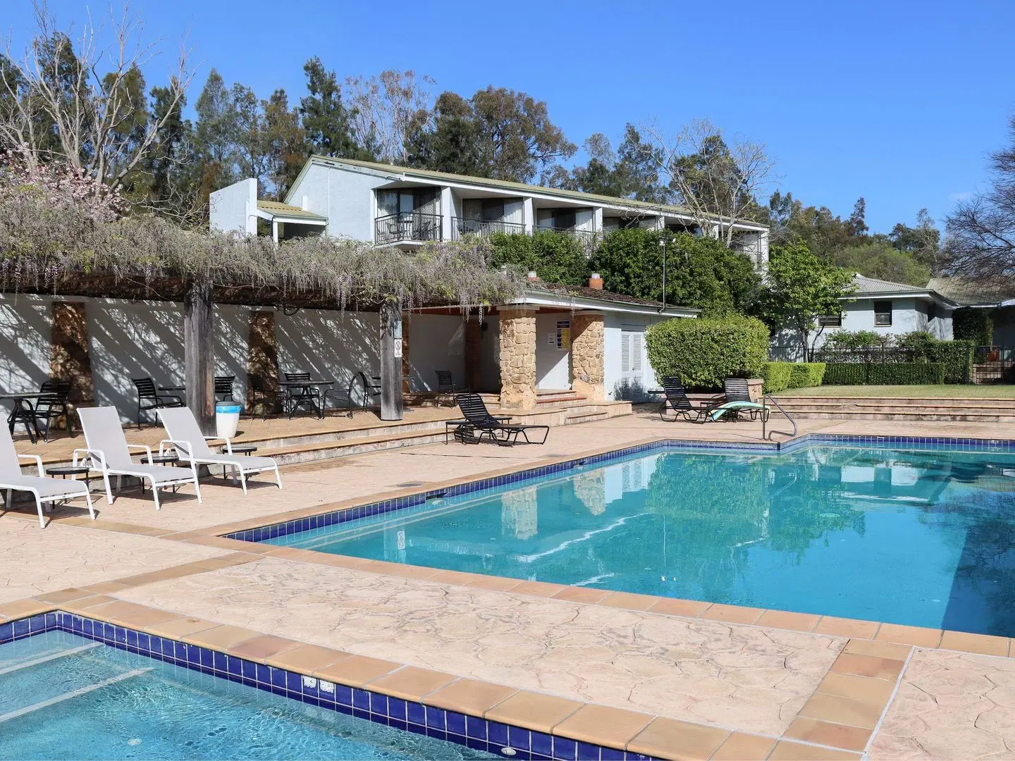 Mercure Resort Hunter Valley Gardens OUTDOOR_POOL