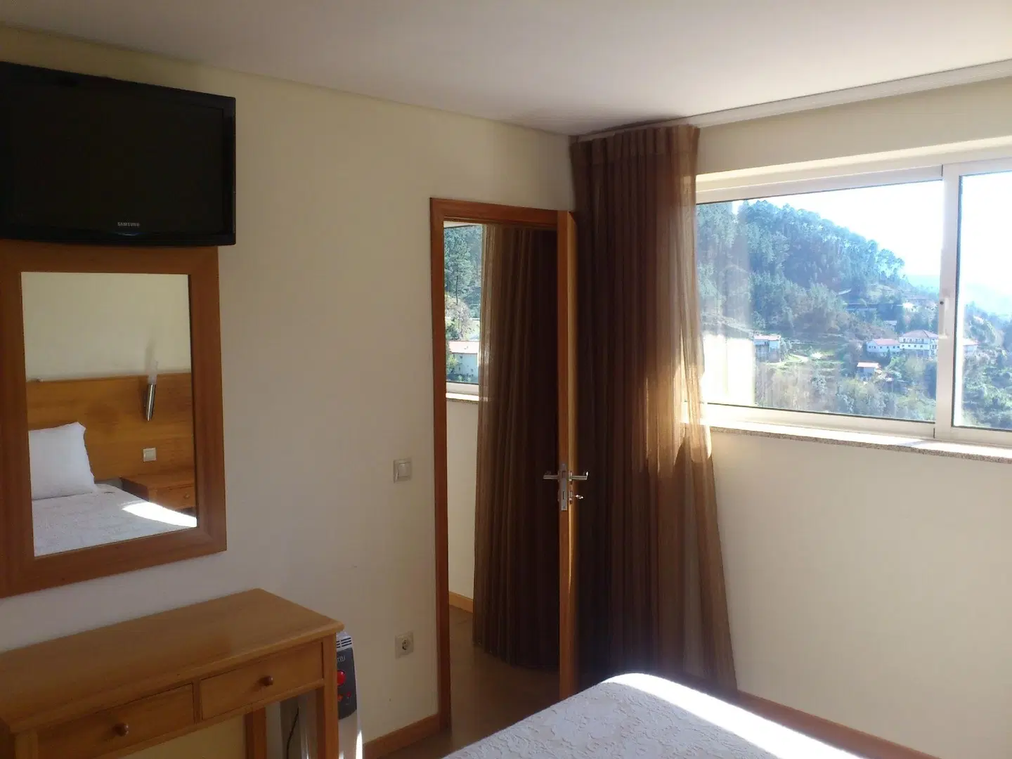 Lagoa Azul do Geres ROOM_EXAMPLE