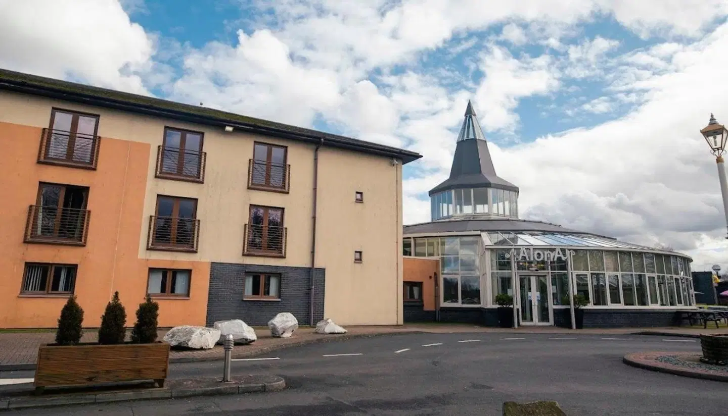 Alona Hotel EXTERIOR