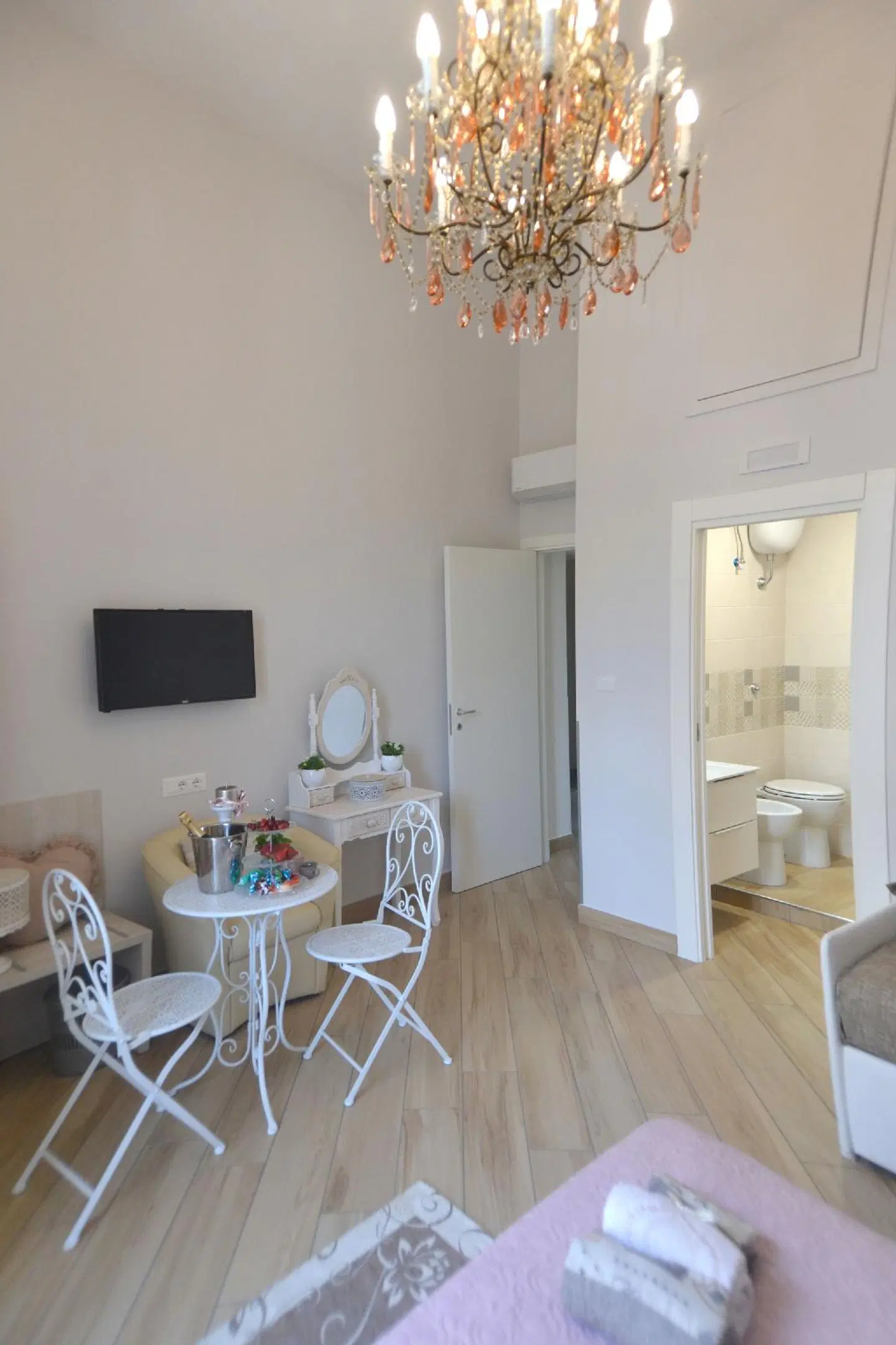 B&B Verzus ROOM_EXAMPLE